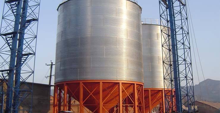 corrugated steel silo